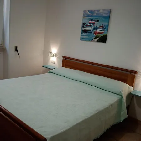 Valentina A 50 Mt Dal Mare